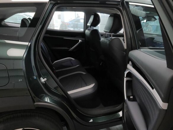 2026 Geely Atlas II, зелёный, 4119990 рублей - вид 8