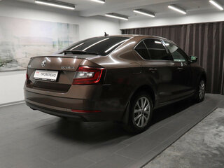 2019 Skoda Octavia III (A7) Рестайлинг, коричневый, 1607000 рублей, вид 4