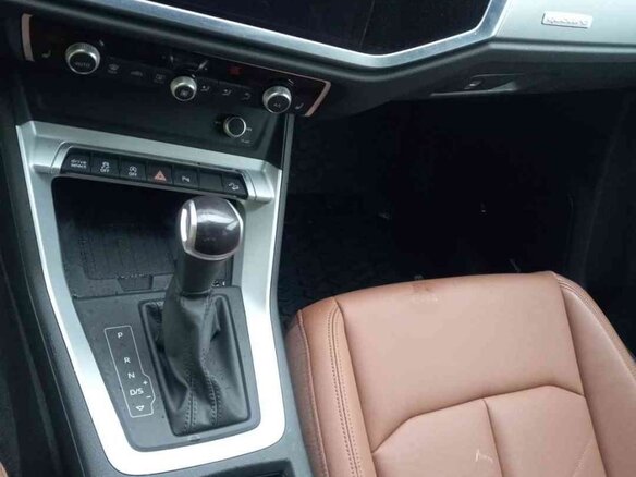 2022 Audi Q3 45 TFSI II (F3), серебристый, 3950000 рублей - вид 7