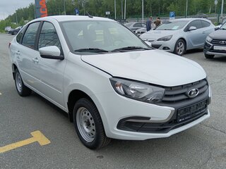2026 Lada (ВАЗ) Granta I Рестайлинг, белый, 1098000 рублей, вид 4