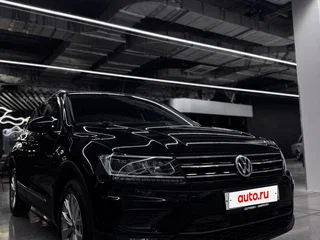 2018 Volkswagen Tiguan II, чёрный, 3100000 рублей, вид 2