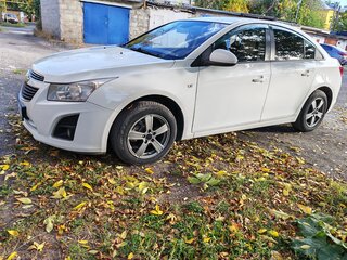2013 Chevrolet Cruze I Рестайлинг, белый, 750000 рублей, вид 3
