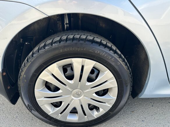 2008 Toyota Corolla X (E140, E150), голубой, 1100000 рублей - вид 17