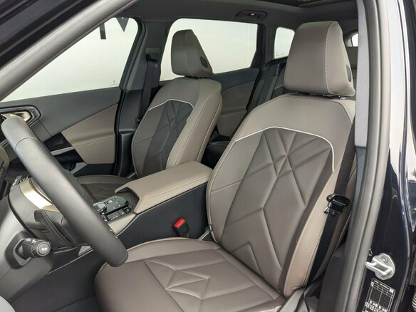 2026 BMW X3 Long 30L xDrive IV (G45/G48), чёрный, 7880000 рублей - вид 6