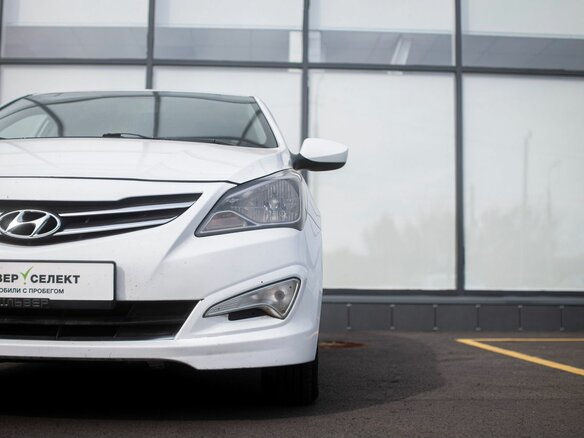 2014 Hyundai Solaris I Рестайлинг, белый, 580000 рублей - вид 9