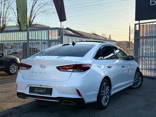 2018 Hyundai Sonata VII (LF) Рестайлинг, белый, 1999000 рублей, вид 5
