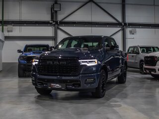 2026 Ram 1500 Crew Cab V Рестайлинг, синий, 9690000 рублей, вид 1