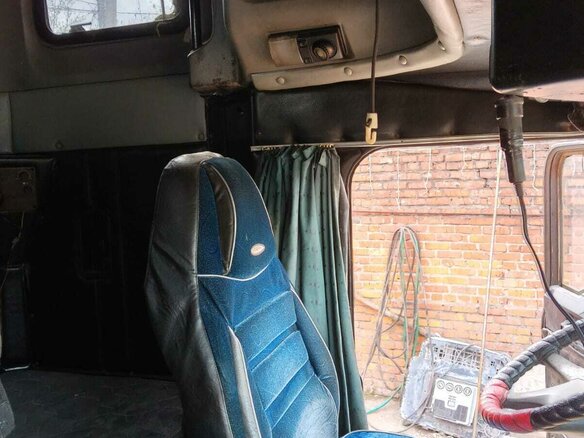 2003 Freightliner FLD, оранжевый, 1350000 рублей - вид 10