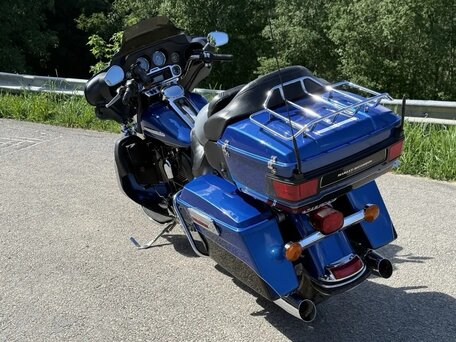 2010 Harley-Davidson Electra Glide, синий, 800000 рублей, вид 2