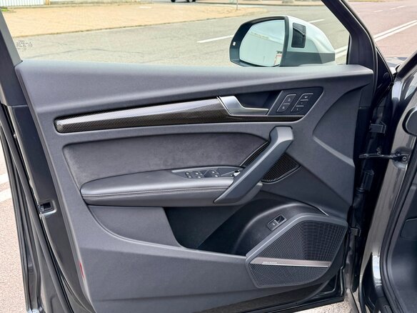 2021 Audi SQ5 II (FY) Рестайлинг, серый, 3350000 рублей - вид 24