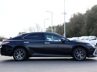 2022 Toyota Camry VIII (XV70) Рестайлинг, чёрный, 3060000 рублей, вид 4