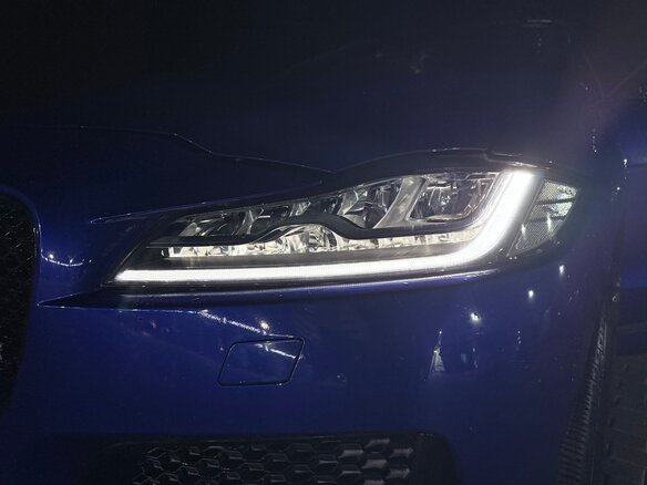 2016 Jaguar F-Pace S I, синий, 2980000 рублей - вид 21