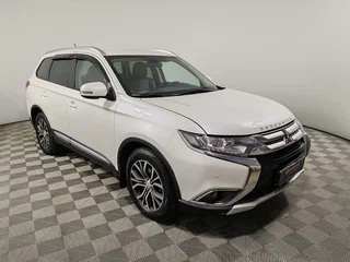 2016 Mitsubishi Outlander III Рестайлинг 2, белый, 1500000 рублей, вид 3