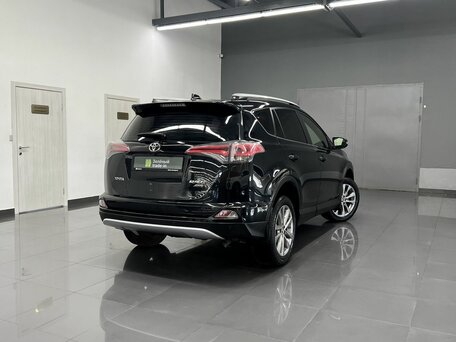 2016 Toyota RAV4 IV (XA40) Рестайлинг, чёрный, 1765000 рублей, вид 2