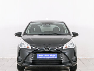 2019 Toyota Vitz III (XP130) Рестайлинг 2, чёрный, 899000 рублей, вид 2