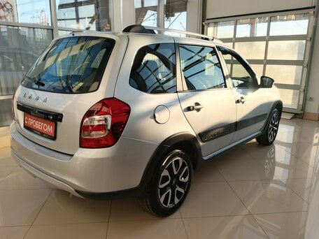 2024 Lada (ВАЗ) Granta Cross I Рестайлинг, серебристый, 810000 рублей, вид 3