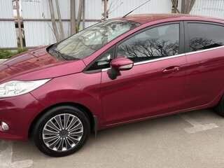 2011 Ford Fiesta Mk6, красный, 775000 рублей, вид 5