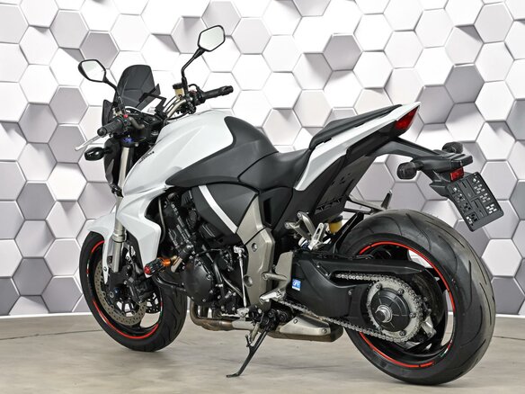 2009 Honda CB 1000R, белый, 677000 рублей - вид 7