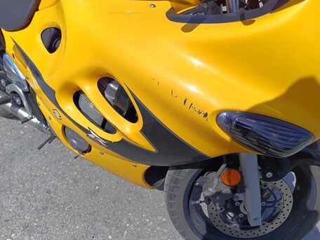 2002 Suzuki GSX 600F Katana, жёлтый, 299000 рублей, вид 3