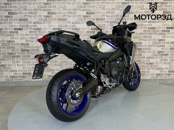 2025 Yamaha MT-09 Tracer (FJ-09), чёрный, 1740000 рублей - вид 5