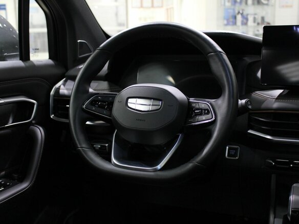 2024 Geely Okavango I Рестайлинг, серый - вид 14