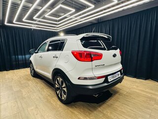 2012 Kia Sportage III, белый, 1379000 рублей, вид 4