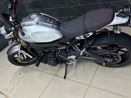 2017 Yamaha XSR900, серебристый, 830000 рублей, вид 4