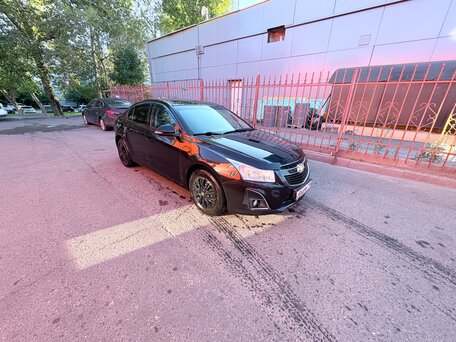 2015 Chevrolet Cruze I Рестайлинг, чёрный, 730000 рублей, вид 1