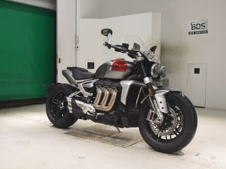 2022 Triumph Rocket III, серебристый, 1994000 рублей, вид 3