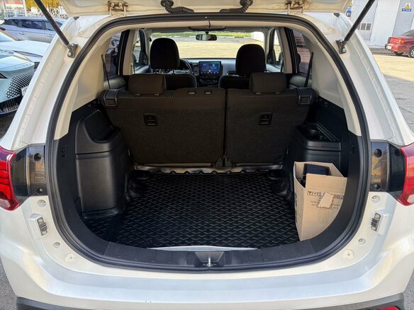2016 Mitsubishi Outlander III Рестайлинг 2, белый - вид 8