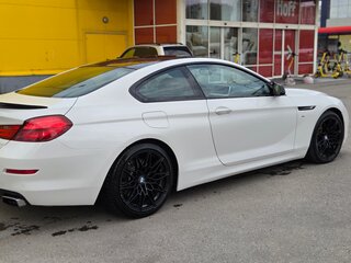 2011 BMW 6 серии 650i III (F06/F13/F12), белый, 1800000 рублей, вид 4