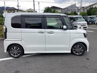 2021 Honda N-BOX II Рестайлинг, белый, 730005 рублей, вид 4