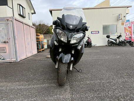 2013 Suzuki Burgman (SkyWave) 650, чёрный, 650000 рублей, вид 3