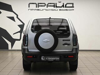 2013 Chevrolet Niva I Рестайлинг, серебристый, 445000 рублей, вид 4
