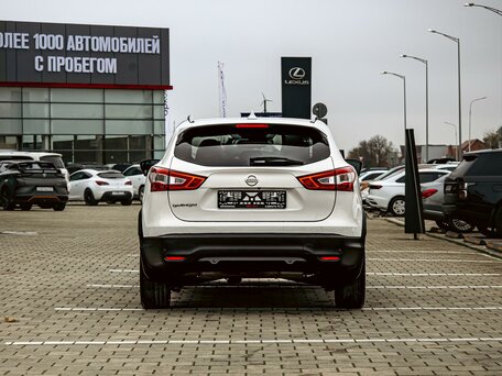 2018 Nissan Qashqai II, белый, 1435000 рублей, вид 5