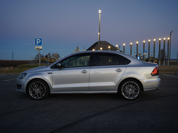 2012 Volkswagen Polo V, серебристый - вид 7