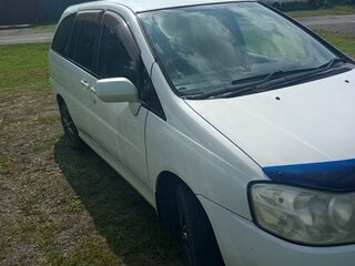 2001 Nissan Liberty, белый, 290000 рублей, вид 1