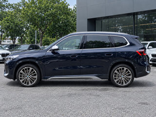 2023 BMW X1 Long 20Li sDrive III (U11/U12), синий, 2675000 рублей, вид 2