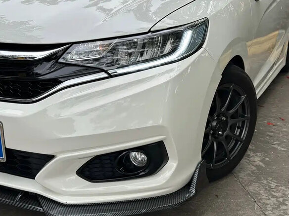 2020 Honda Fit III Рестайлинг, белый, 950100 рублей - вид 3
