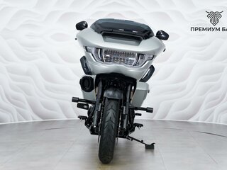 2025 Harley-Davidson CVO Road Glide ST, серебристый, 5599000 рублей, вид 4