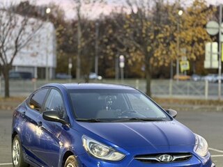 2011 Hyundai Solaris I, синий, 680000 рублей, вид 4
