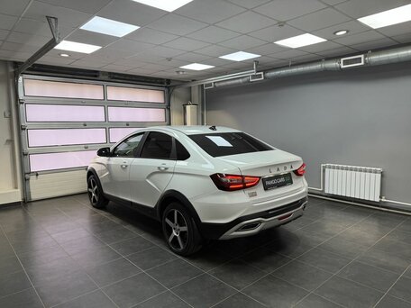 2023 Lada (ВАЗ) Vesta Cross I Рестайлинг (NG), белый, 1298000 рублей, вид 4