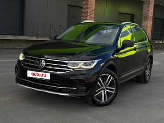 2021 Volkswagen Tiguan II Рестайлинг, чёрный, 4250000 рублей, вид 1