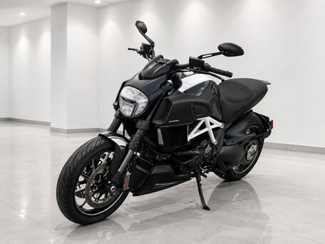 2015 Ducati Diavel Carbon, чёрный, 1342410 рублей, вид 3