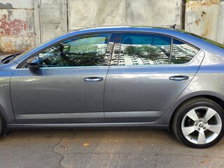 2019 Skoda Octavia III (A7) Рестайлинг, серый, 1990000 рублей, вид 5