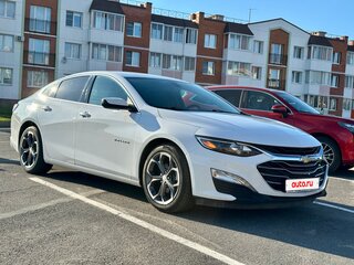 2021 Chevrolet Malibu IX Рестайлинг, белый, 1540000 рублей, вид 1