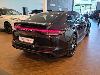 2021 Porsche Panamera 4S E-Hybrid II Рестайлинг, фиолетовый, 10400000 рублей, вид 4