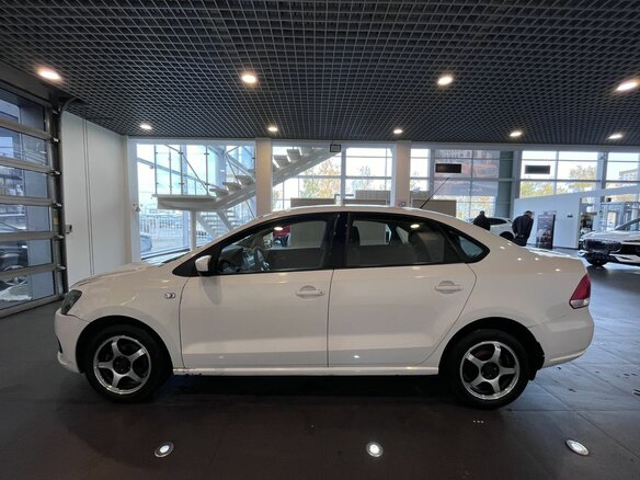 2012 Volkswagen Polo V, белый, 389000 рублей - вид 5