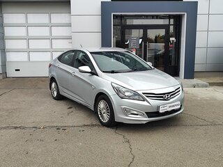 2015 Hyundai Solaris I Рестайлинг, серебристый, 1079000 рублей, вид 3