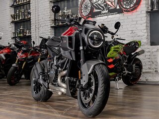 2022 Brabus 1300 R, красный, 2990000 рублей, вид 3